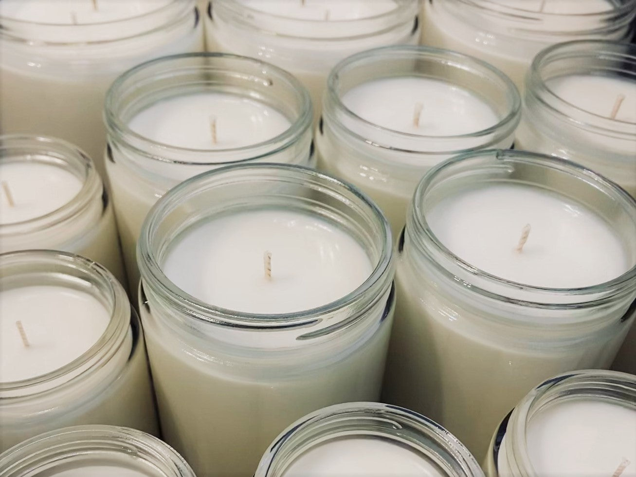 What is the best candle wax? – Flickering Fern Candle